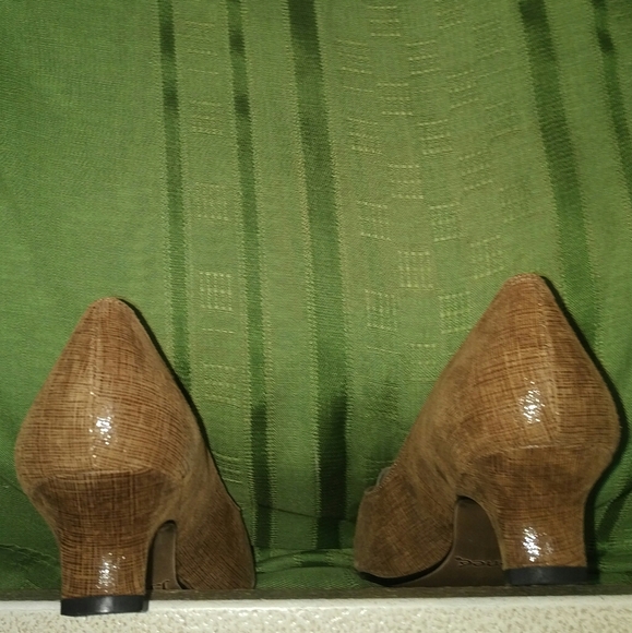 J. Renee Posh Linen Brown Peep Toe Pump - Picture 3 of 7